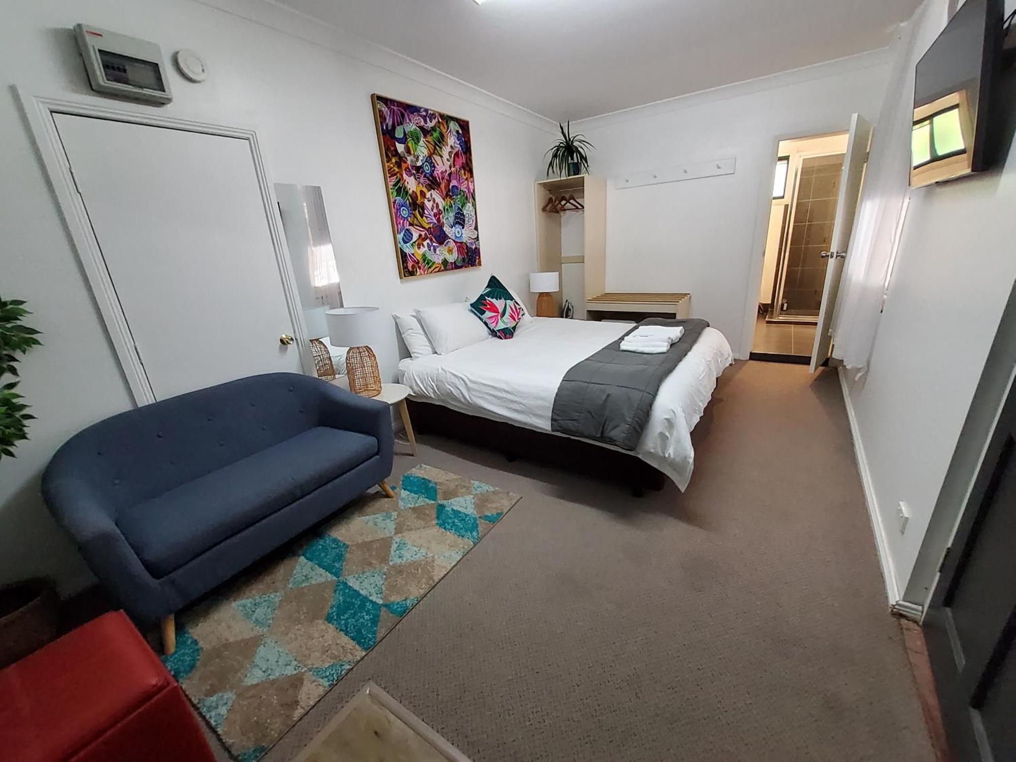 Coach House Inn Брайт Екстериор снимка